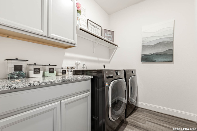 Image 28 of 32 For 2211 Castello Way