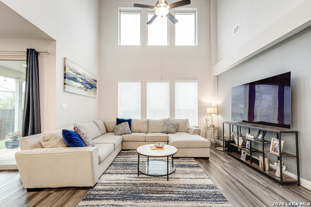 Image 7 of 32 For 2211 Castello Way