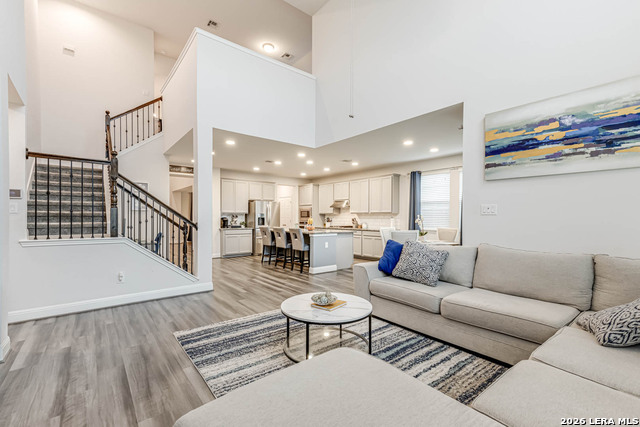 Image 9 of 32 For 2211 Castello Way