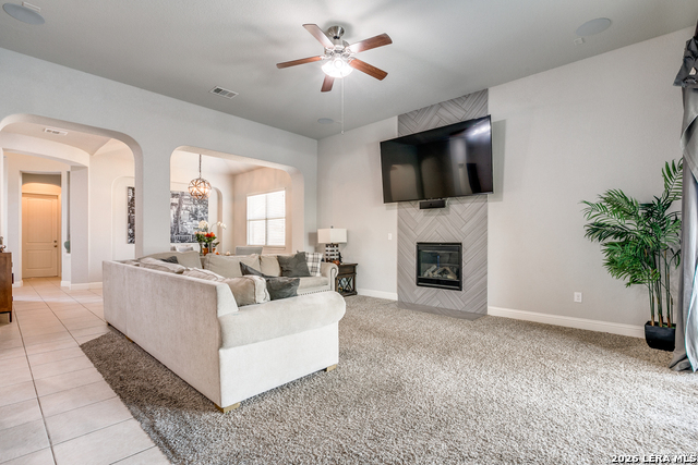 Image 6 of 25 For 6114 Amber Rose