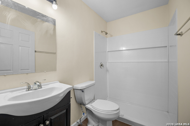 Image 10 of 19 For 2619 Houston E