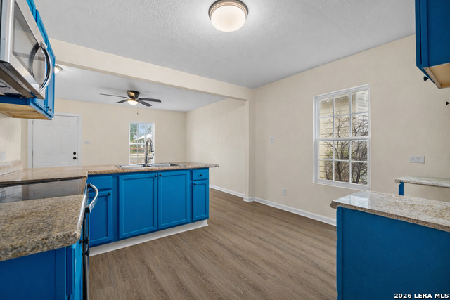 Image 8 of 19 For 2619 Houston E