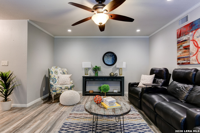 Image 5 of 35 For 1327 Sea Breeze