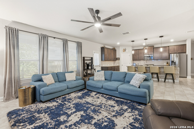 Image 15 of 45 For 13521 Meredith