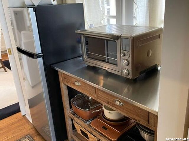 Image 10 of 21 For 134 Summit Avenue W A