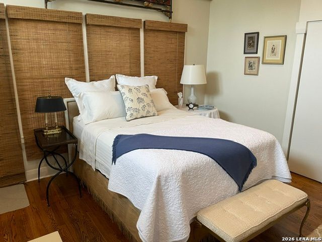 Image 14 of 21 For 134 Summit Avenue W A