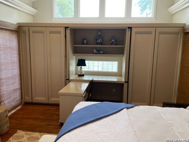 Image 15 of 21 For 134 Summit Avenue W A