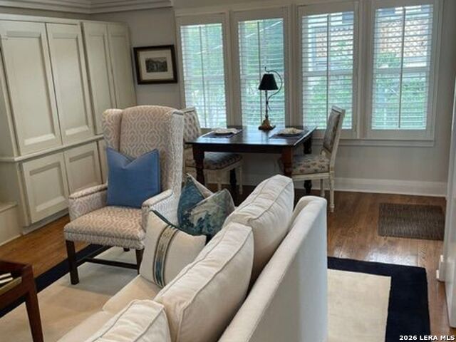 Image 2 of 21 For 134 Summit Avenue W A