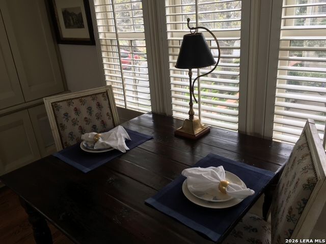 Image 7 of 21 For 134 Summit Avenue W A