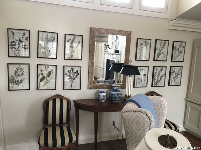 Image 8 of 21 For 134 Summit Avenue W A