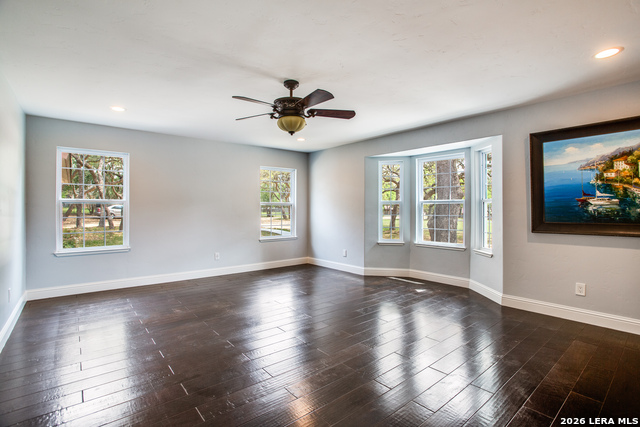 Image 12 of 42 For 9730 Windwood Dr