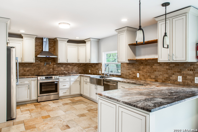 Image 14 of 42 For 9730 Windwood Dr