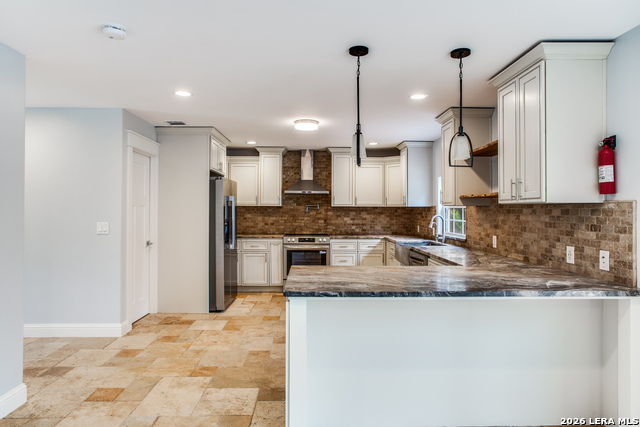 Image 15 of 42 For 9730 Windwood Dr