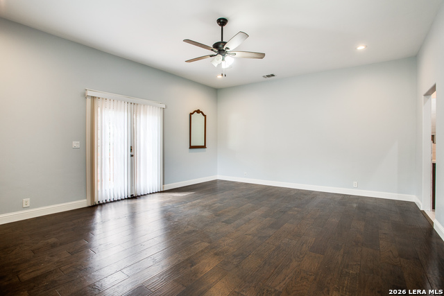 Image 19 of 42 For 9730 Windwood Dr