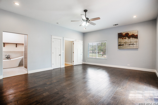 Image 21 of 42 For 9730 Windwood Dr