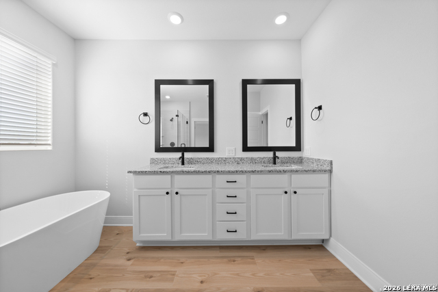 Image 16 of 19 For 174 Azalea Aly