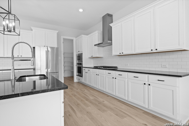 Image 6 of 19 For 174 Azalea Aly