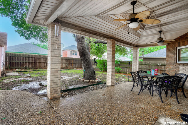 Listing photo id 25 for 6914 Barkley Trl