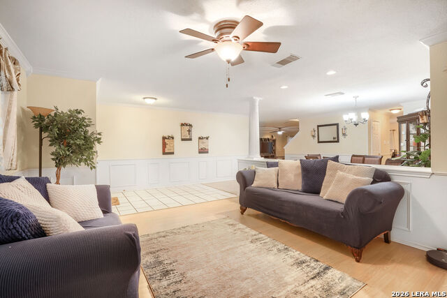 Listing photo id 2 for 6914 Barkley Trl