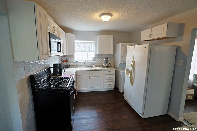 Image 11 of 25 For 4326 Spring Oak Dr