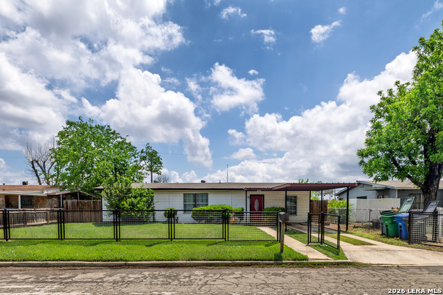 Image 2 of 25 For 4326 Spring Oak Dr