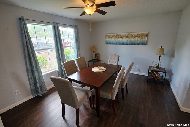 Image 4 of 25 For 4326 Spring Oak Dr