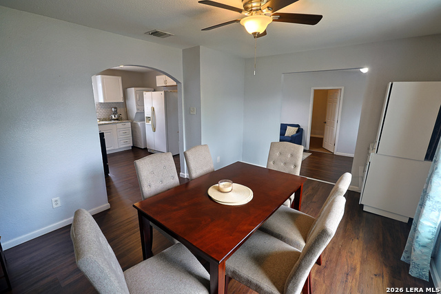 Image 5 of 25 For 4326 Spring Oak Dr