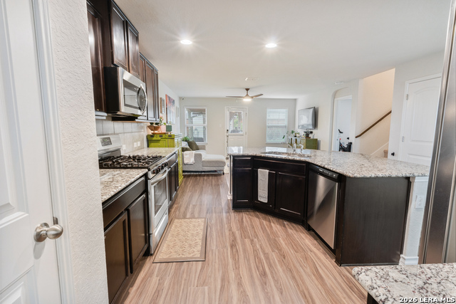 Image 4 of 33 For 14114 Tyler Pt