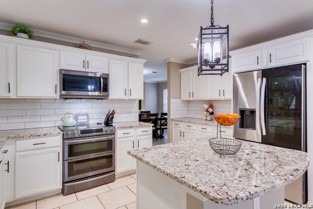 Image 13 of 25 For 2422 Newoak Park