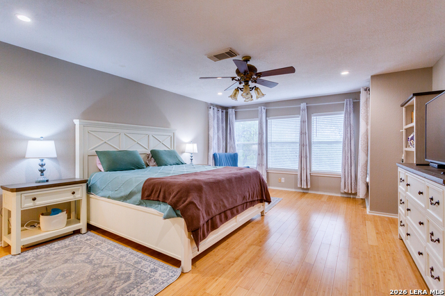 Image 14 of 25 For 2422 Newoak Park