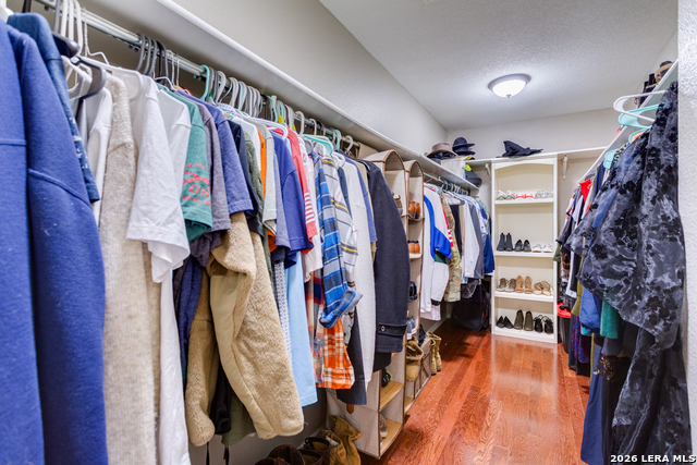 Image 17 of 25 For 2422 Newoak Park