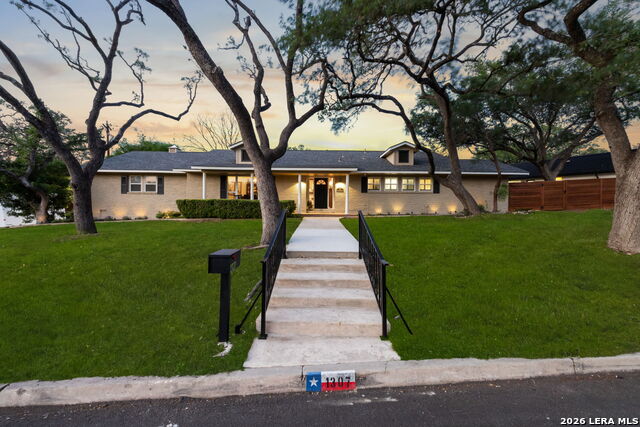 Image 3 of 33 For 1307 Mount Vieja Dr