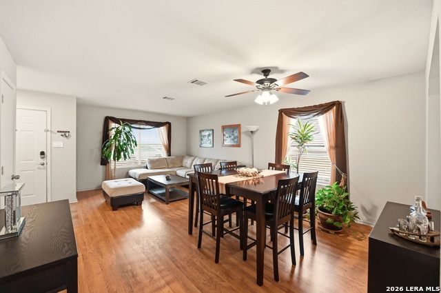 Image 11 of 49 For 3947 Wisteria