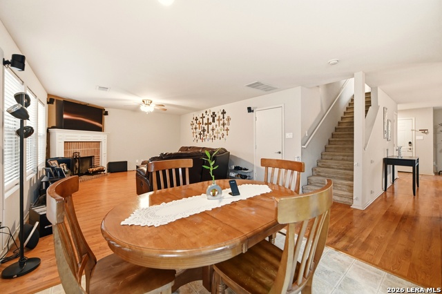 Image 16 of 49 For 3947 Wisteria