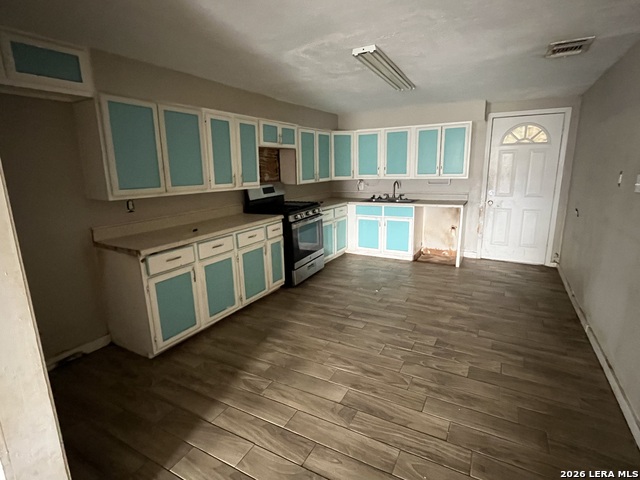 Image 3 of 11 For 602 S 6th St