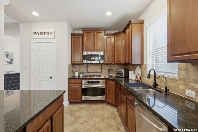 Image 10 of 40 For 17731 Maui Sands