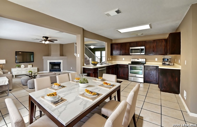 Image 4 of 32 For 18534 Taylore Run