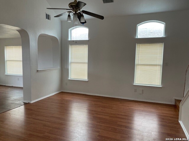 Listing photo id 2 for 14616 Hyson Xing