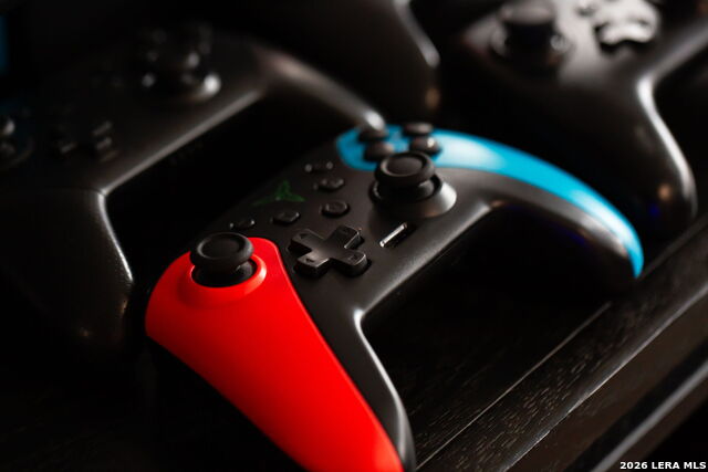 Image 31 of 37 For 607 Redcliff Dr