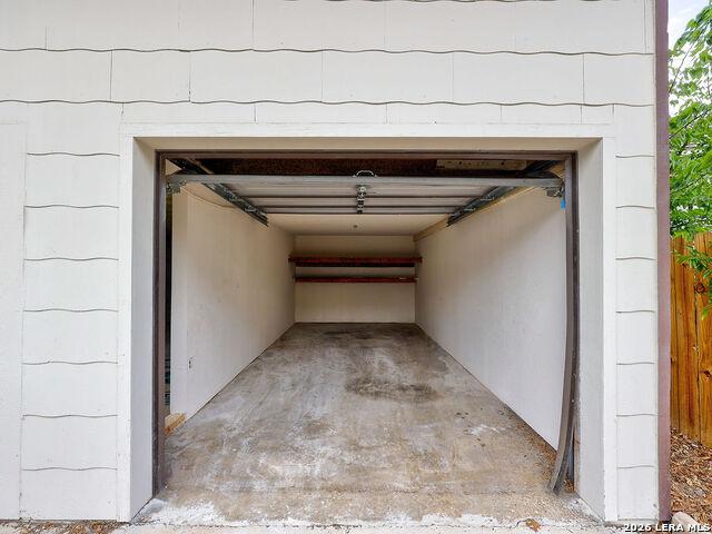 Image 10 of 76 For 507 Mistletoe W