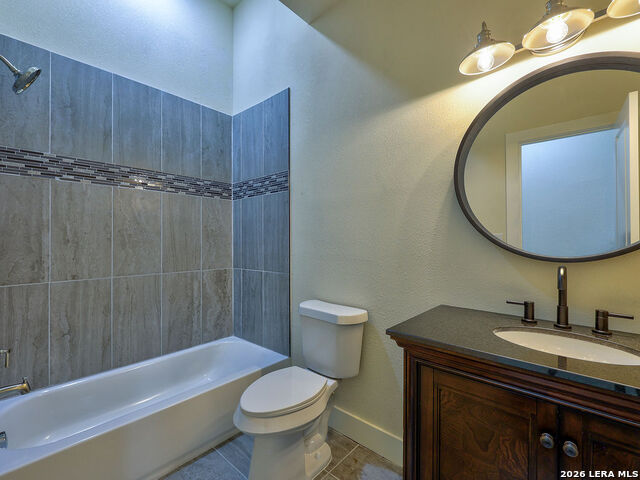 Image 59 of 76 For 507 Mistletoe W