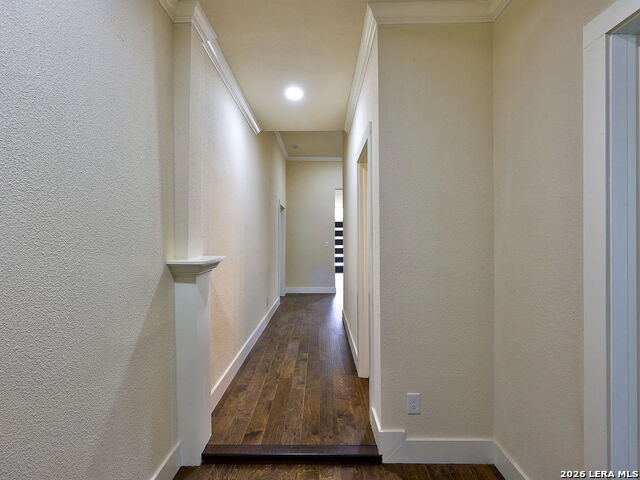 Image 66 of 76 For 507 Mistletoe W