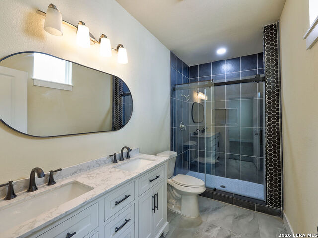 Image 73 of 76 For 507 Mistletoe W