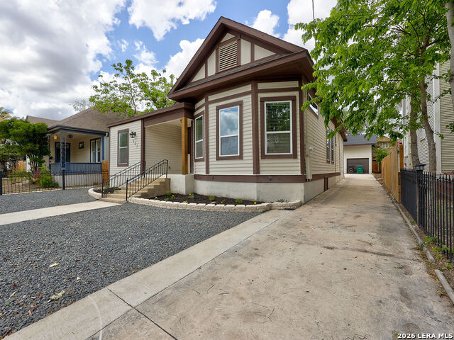 Image 8 of 76 For 507 Mistletoe W