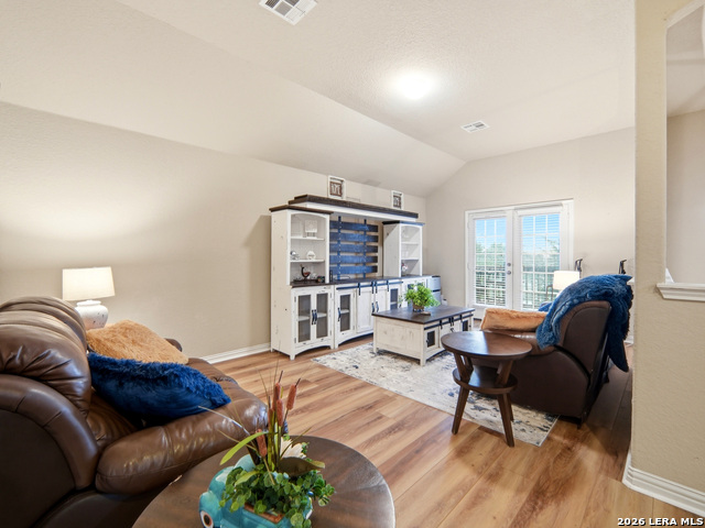 Listing photo id 25 for 1904 Twisted River