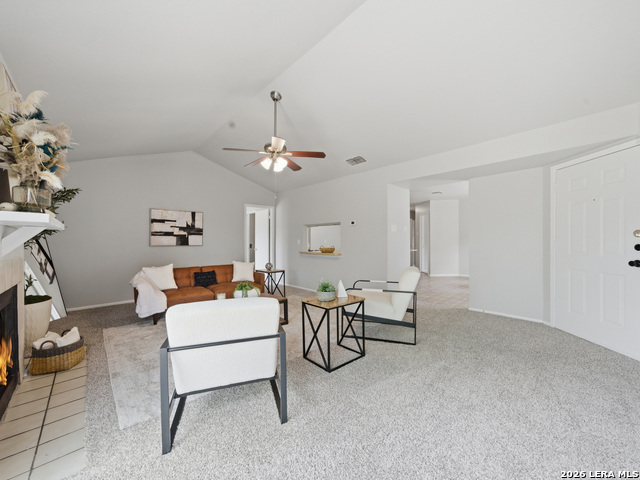 Listing photo id 5 for 4403 Misty Springs Dr