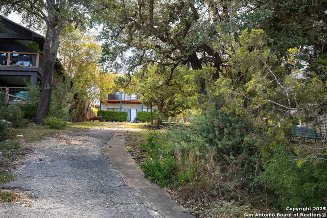 Image 12 of 49 For 1021 Hillcrest Forest