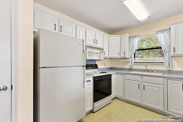 Image 24 of 49 For 1021 Hillcrest Forest