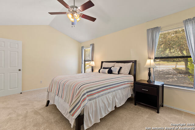 Image 33 of 49 For 1021 Hillcrest Forest