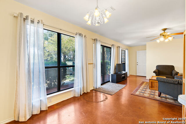 Image 35 of 49 For 1021 Hillcrest Forest